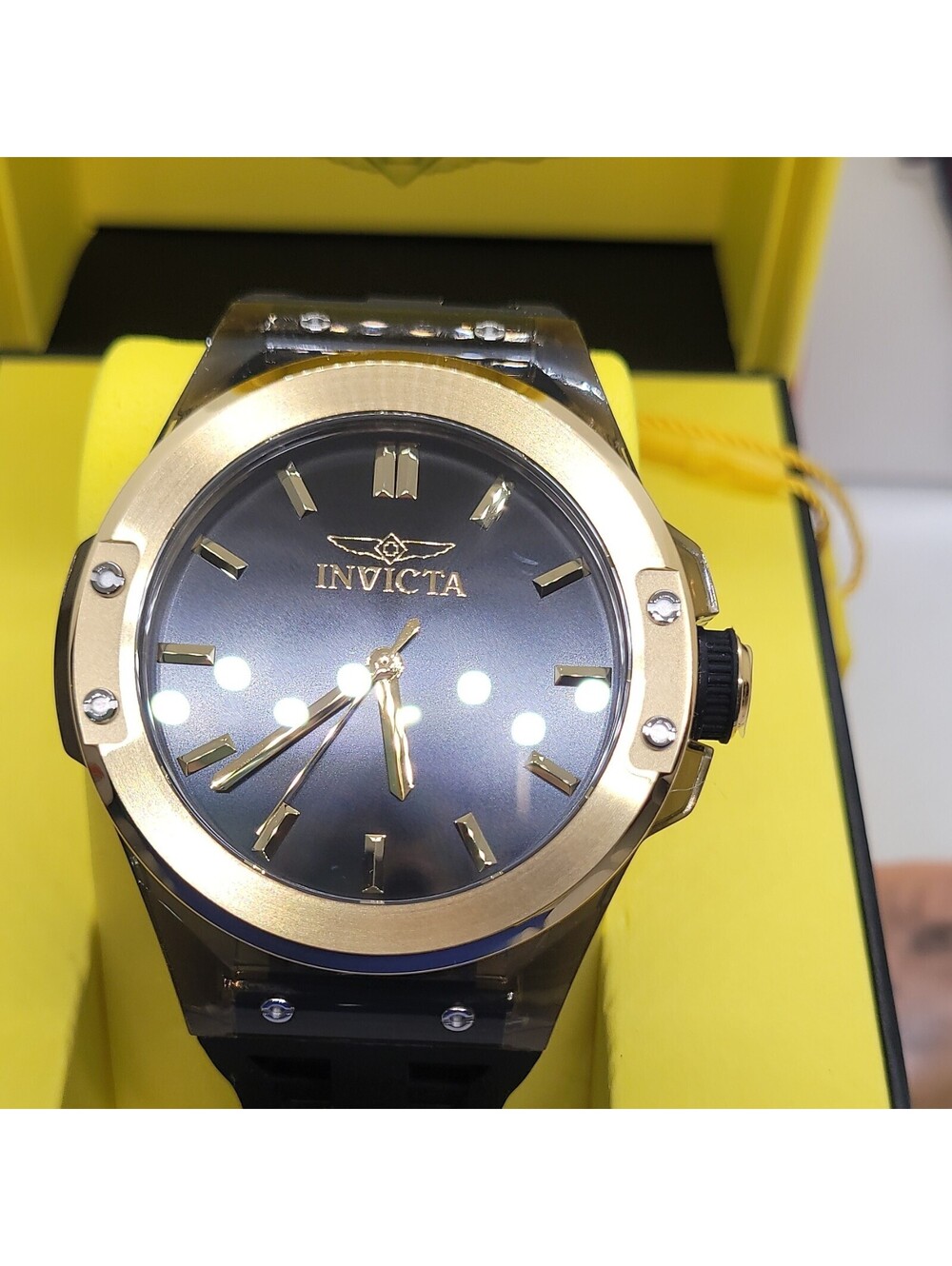563 Invicta SEA BASE 45MM Black Dial Black Case Gold Bezel Rubber Strap